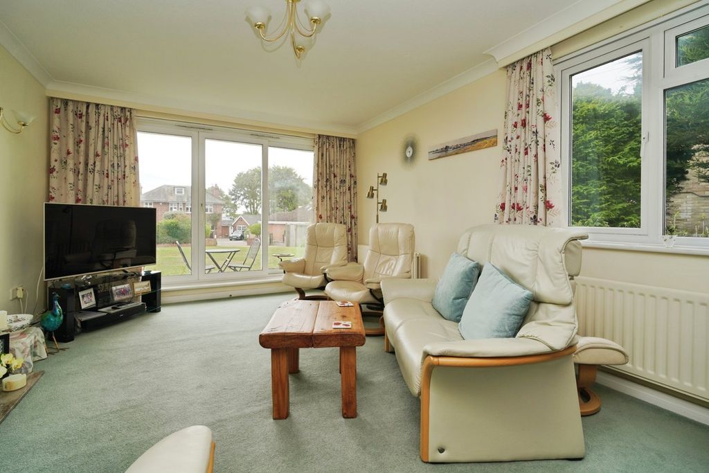 Property photo 3 of 19