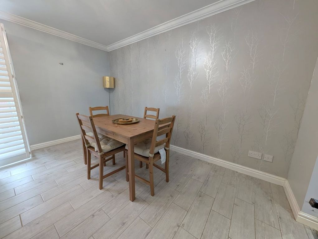 Property photo 3 of 8 Picture No. 02