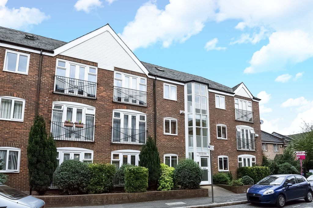 Property photo 3 of 10