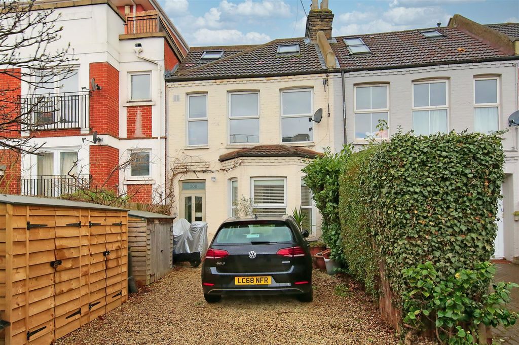 Property photo 1 of 11 308A_Merton_Road_Image1_17270_4.Jpg
