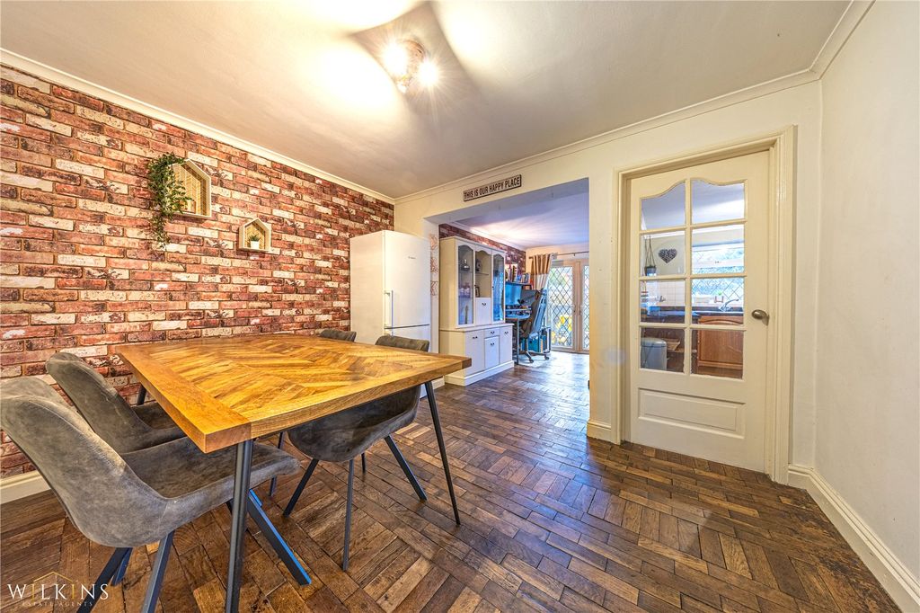 Property photo 3 of 29 Picture No. 10