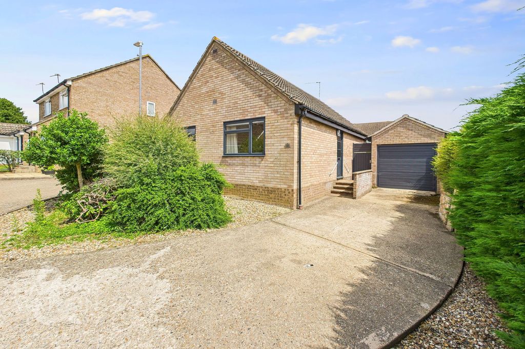 Property photo 1 of 18