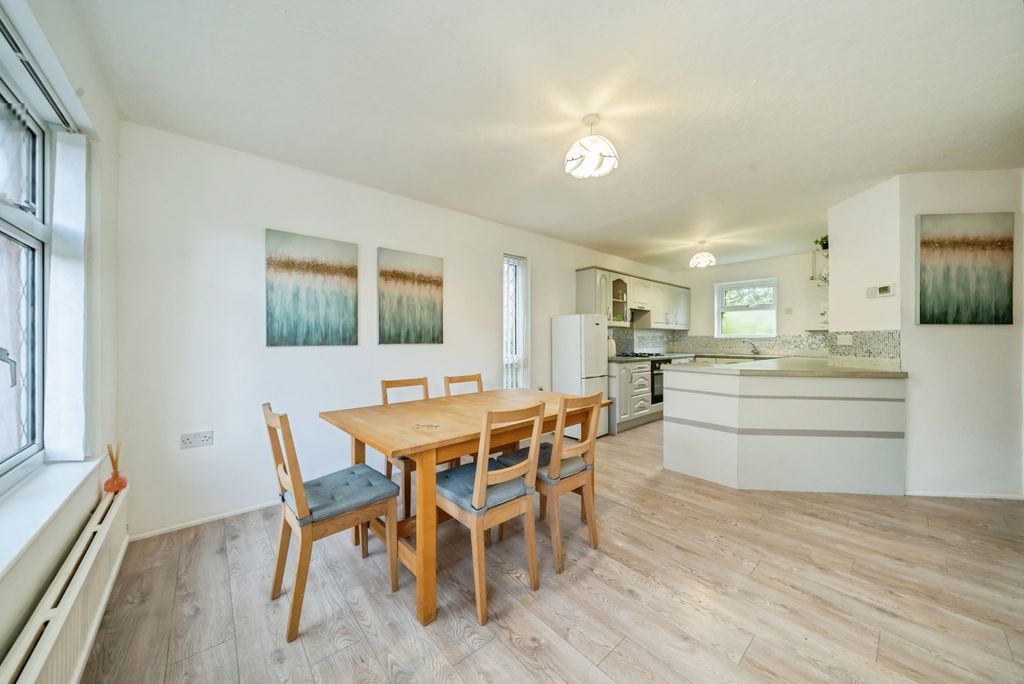 Property photo 2 of 17 Kitchen/Diner