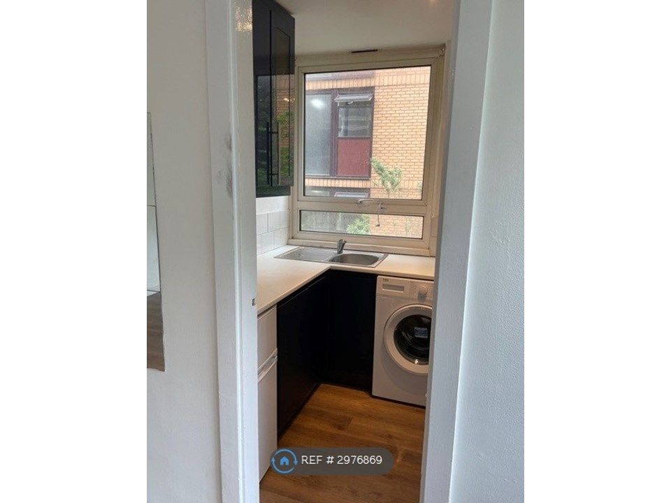 Property photo 2 of 3