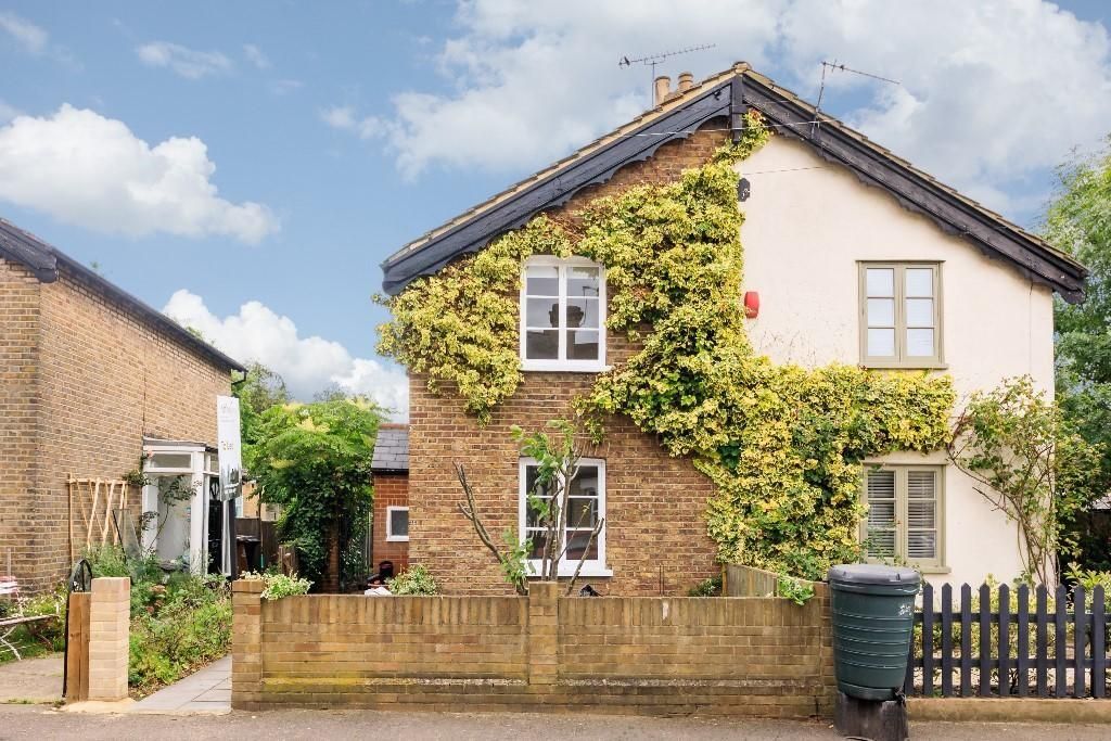 Property photo 1 of 18 1