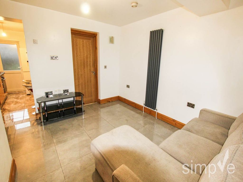 Property photo 3 of 10 Img_6764