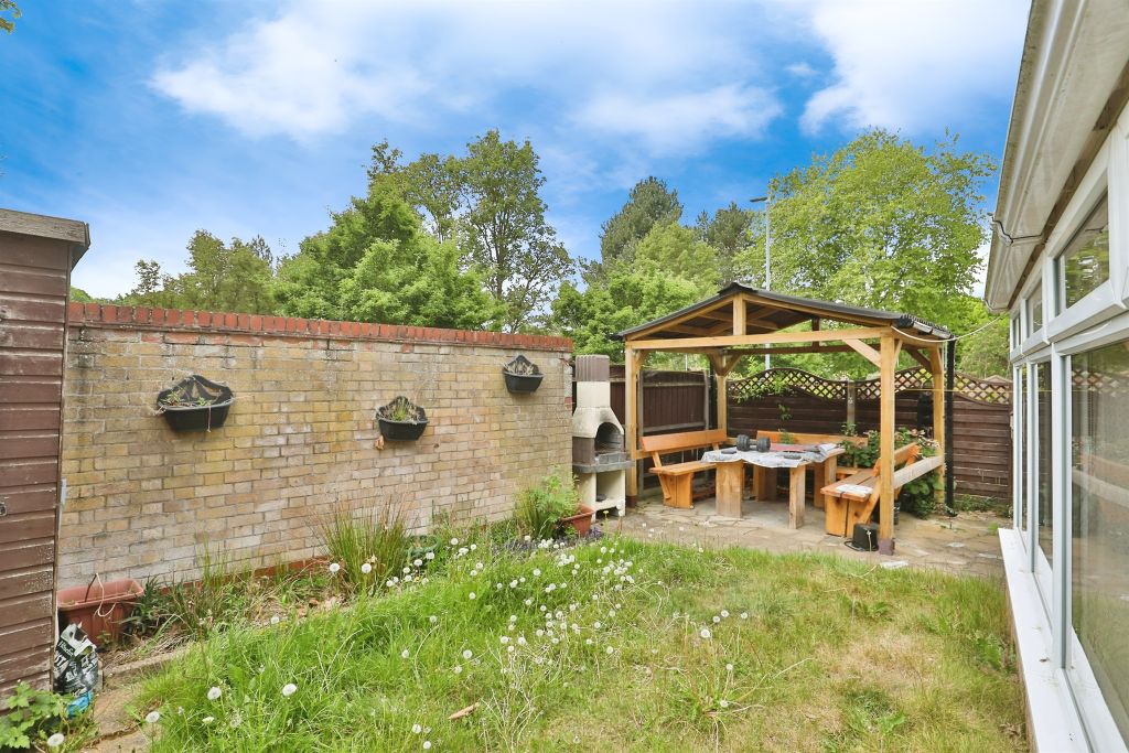 Property photo 2 of 17