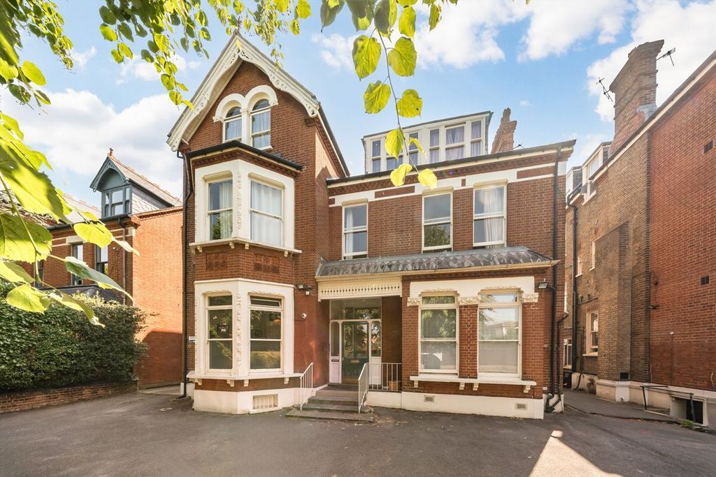 Property photo 1 of 10