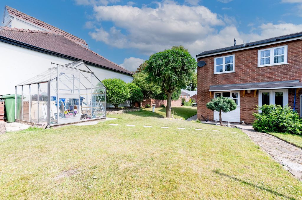 Property photo 1 of 23
