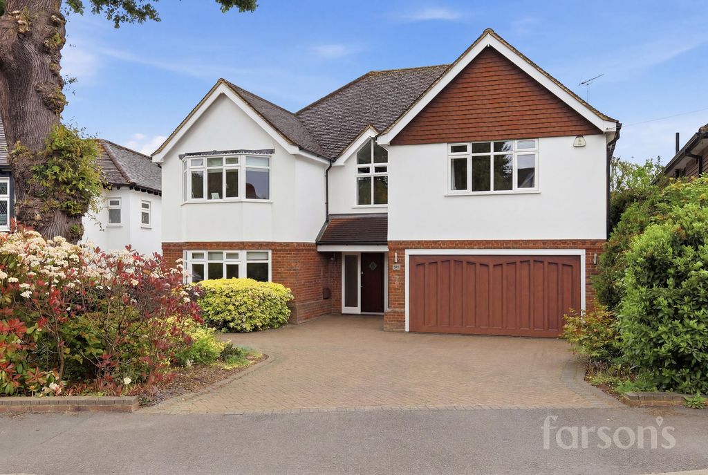Property photo 1 of 30