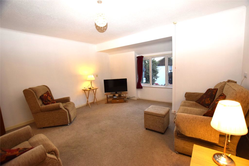 Property photo 2 of 12 Picture No. 24