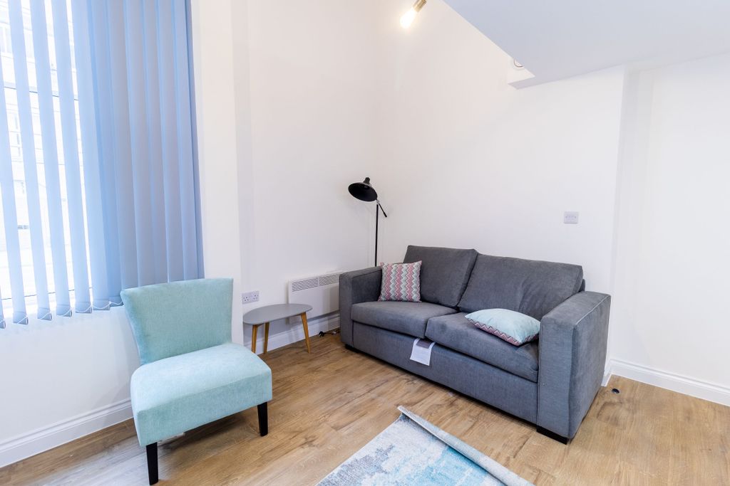 Property photo 3 of 9