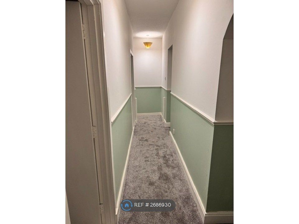 Property photo 1 of 2