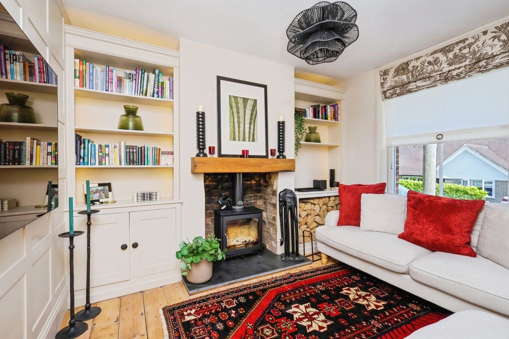 Property photo 2 of 20 Pbox-Img.Jpg
