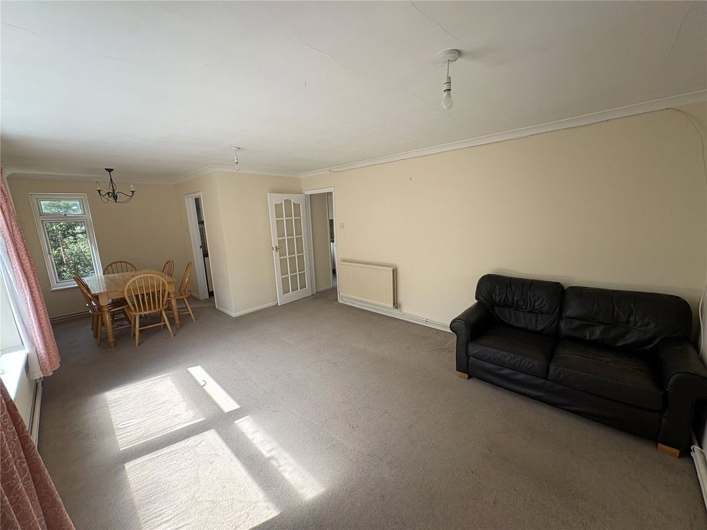 Property photo 3 of 8 Picture No. 07