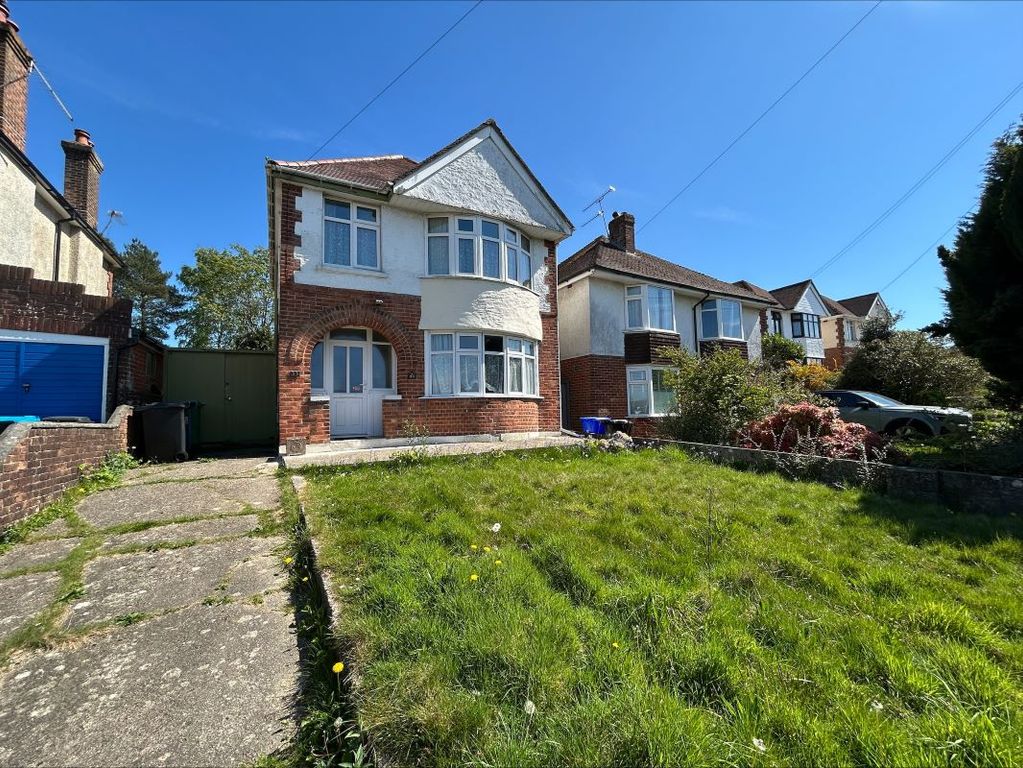 Property photo 1 of 11