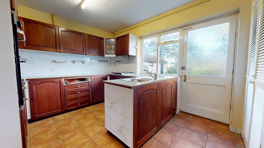 Property photo 2 of 15 4832602