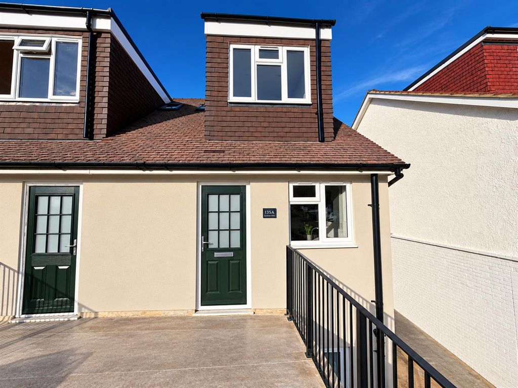 Property photo 1 of 8 Coopers Estate Agents