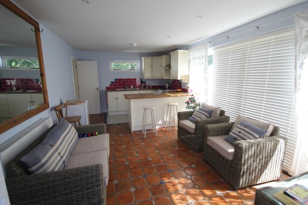 Property photo 2 of 14 Img_0367