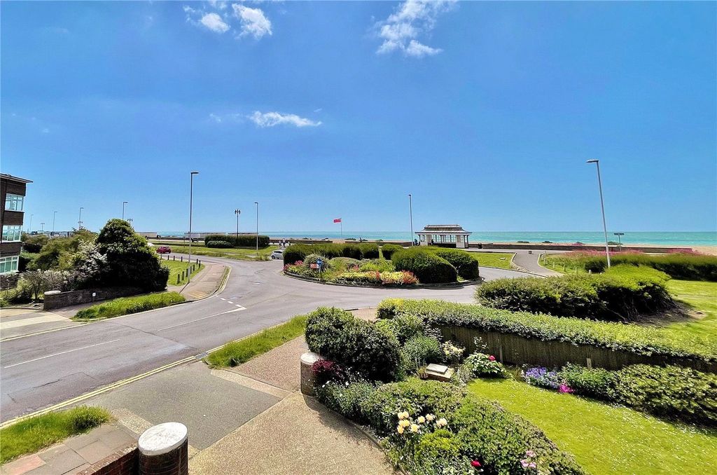 Property photo 3 of 26 Picture No. 04