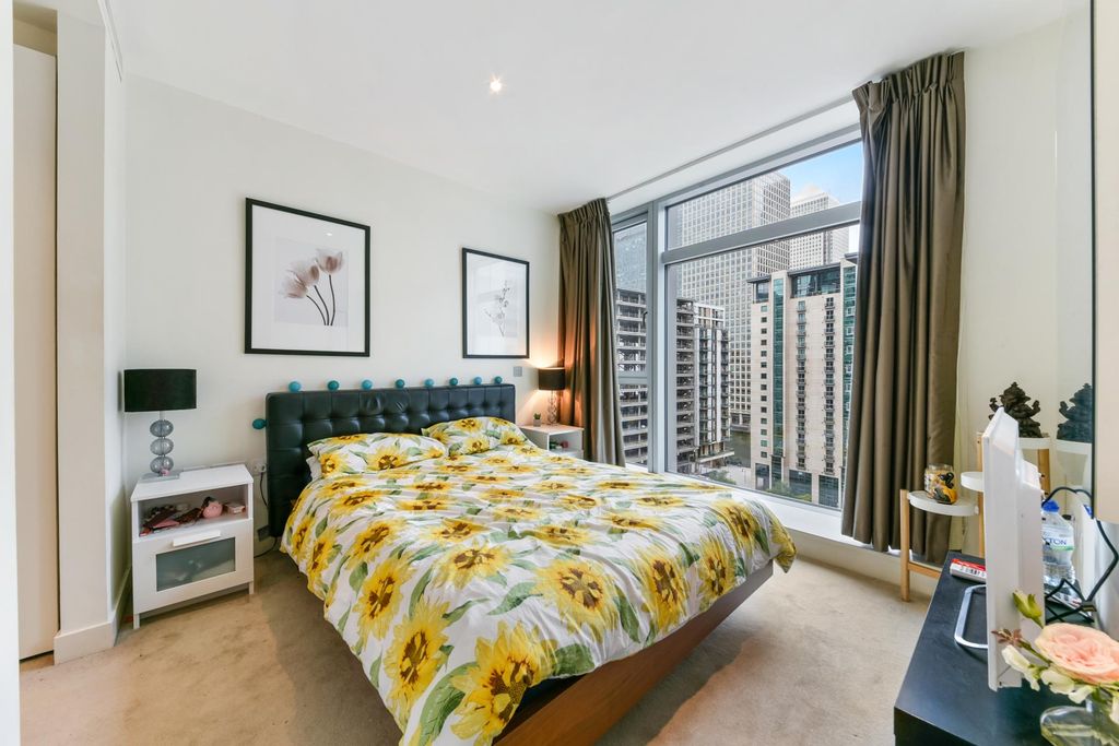 Property photo 3 of 20