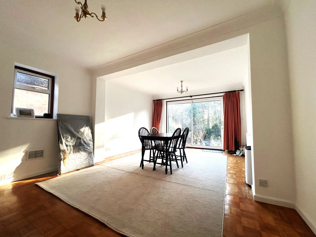 Property photo 3 of 12 Dining Room