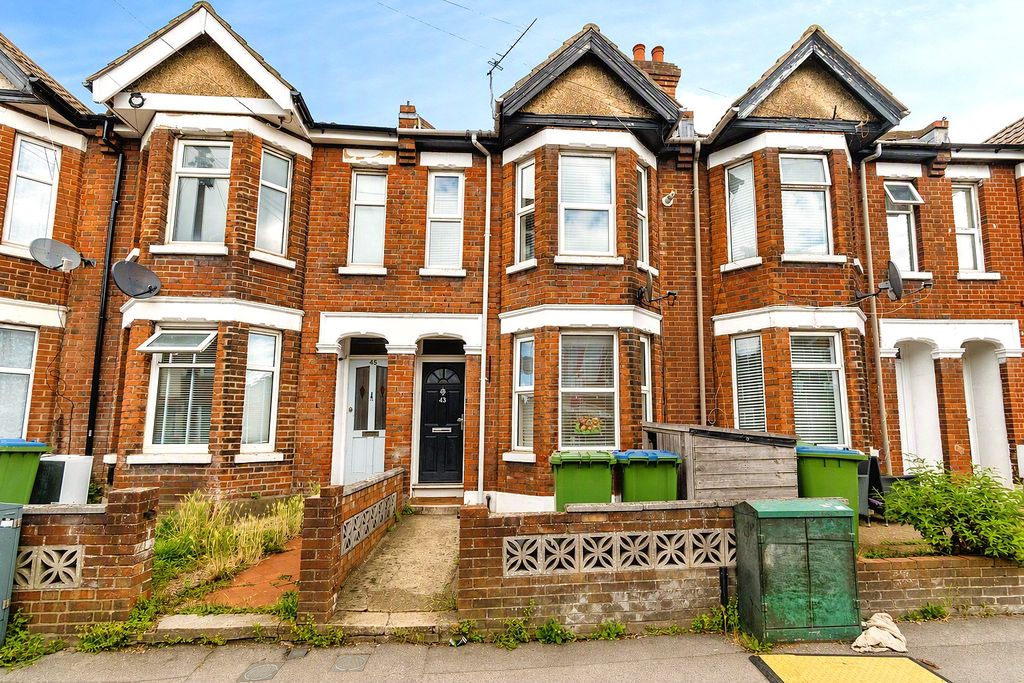 Property photo 1 of 18 Picture No. 23