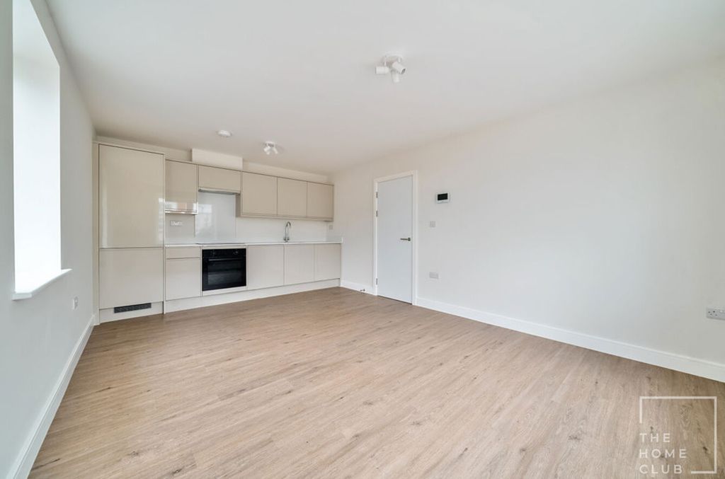 Property photo 3 of 15 5A14c794-2625-4606-84Fd-6850Faf52Fd9