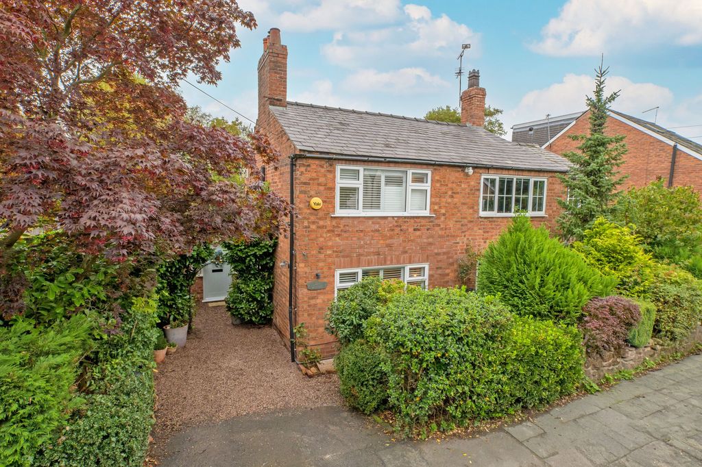 Property photo 1 of 31