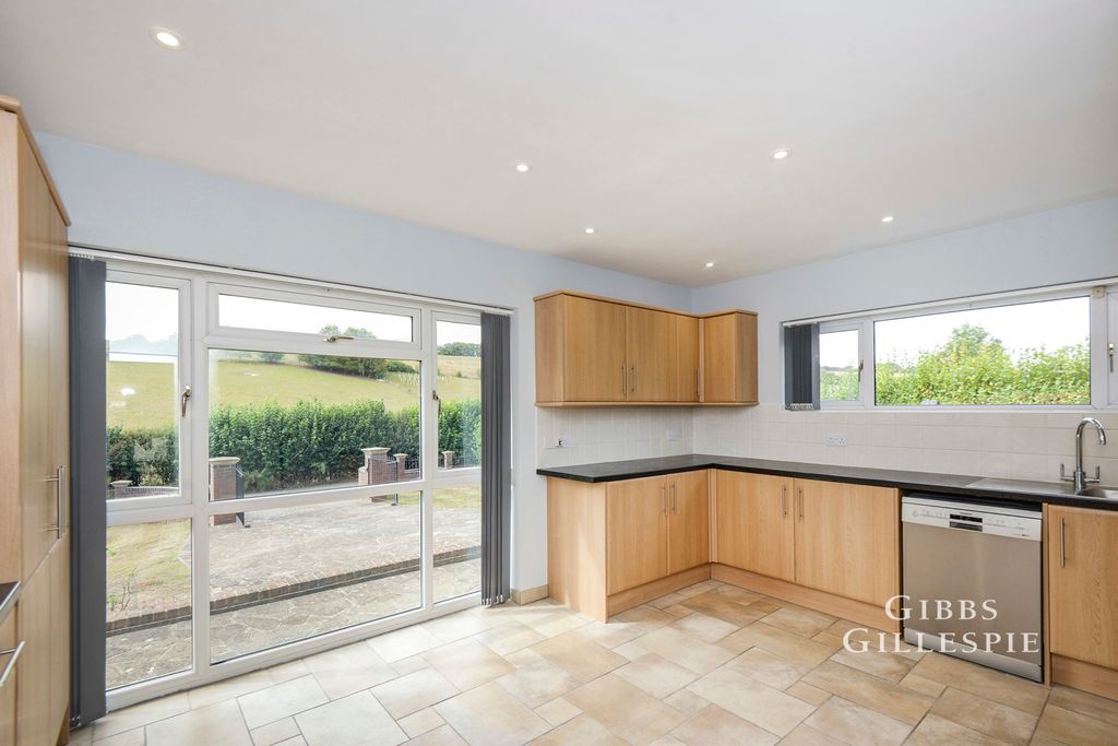 Property photo 1 of 21 Pbox-Img.Jpg