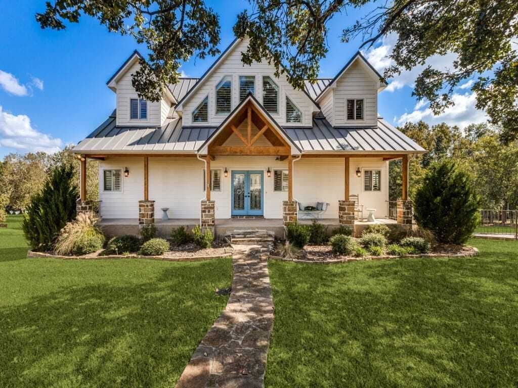 Property photo 1 of 31