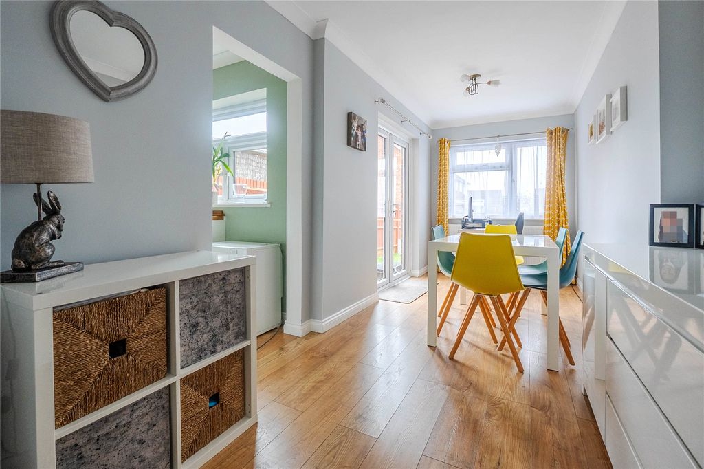 Property photo 2 of 17 Picture No. 14