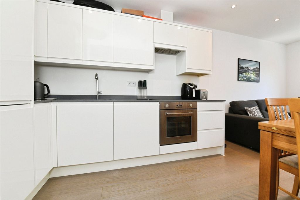 Property photo 3 of 15 Interior