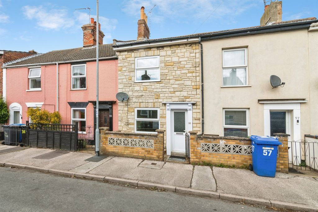 Property photo 1 of 16