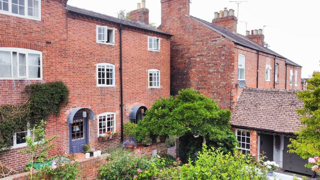 Property photo 1 of 47 4393160