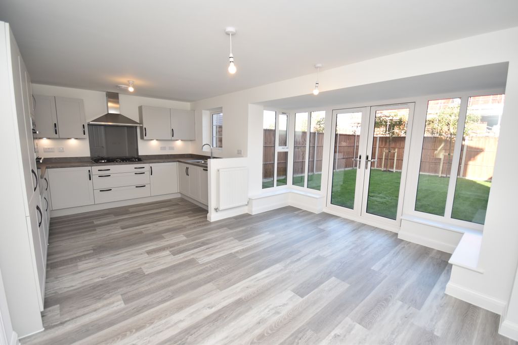 Property photo 2 of 12 Kitchen/Diner