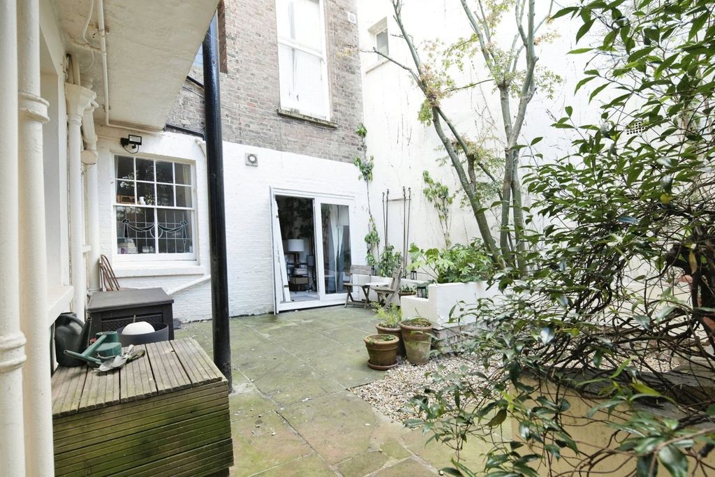 Property photo 3 of 23 Picture 3