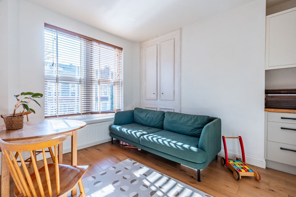 Property photo 2 of 10 2