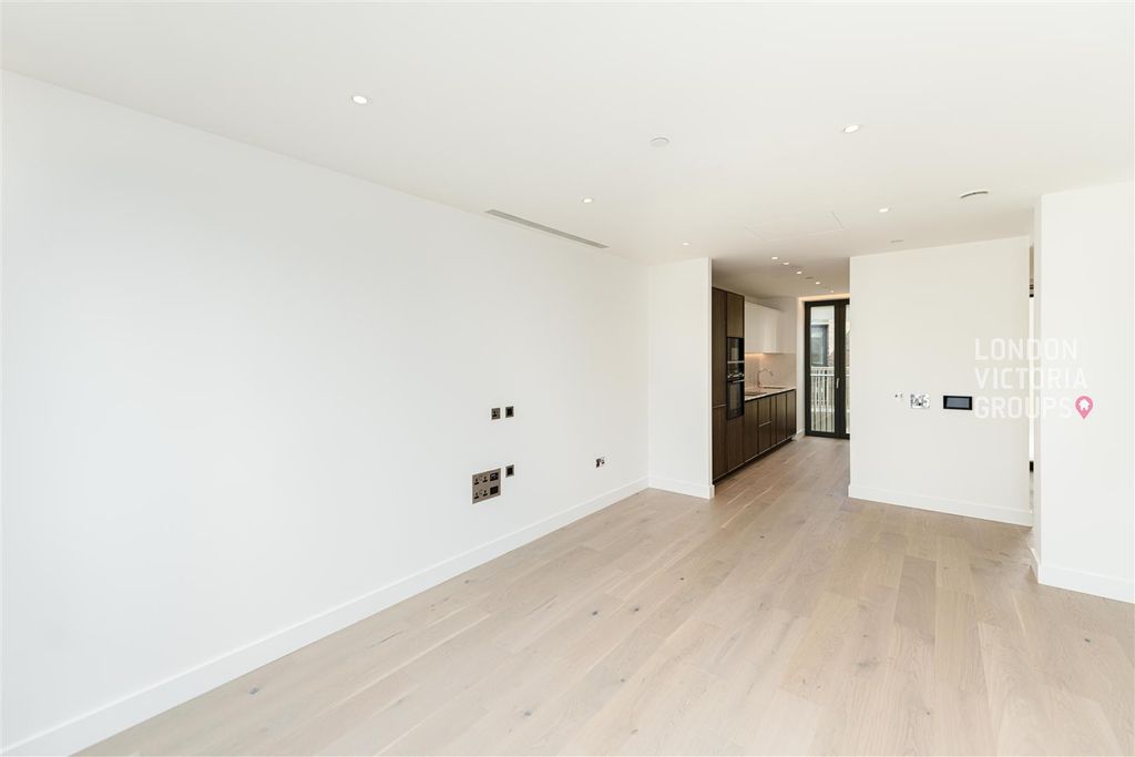 Property photo 3 of 23 1-2976.Jpg