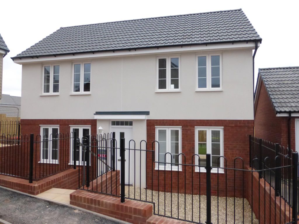 Property photo 1 of 7 Front