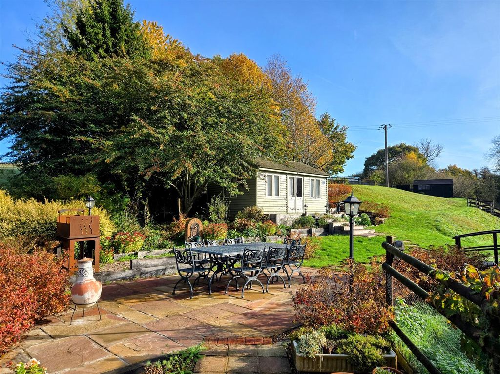 Property photo 2 of 52 20251030_100501-Edit.Jpg