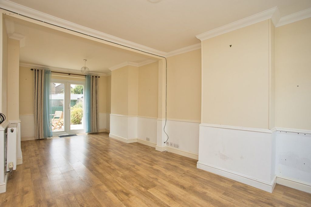 Property photo 2 of 12 Picture 2