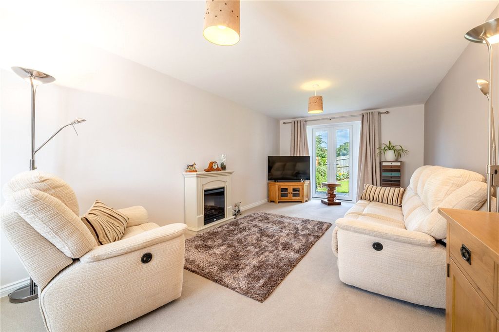 Property photo 2 of 31 Picture No. 09