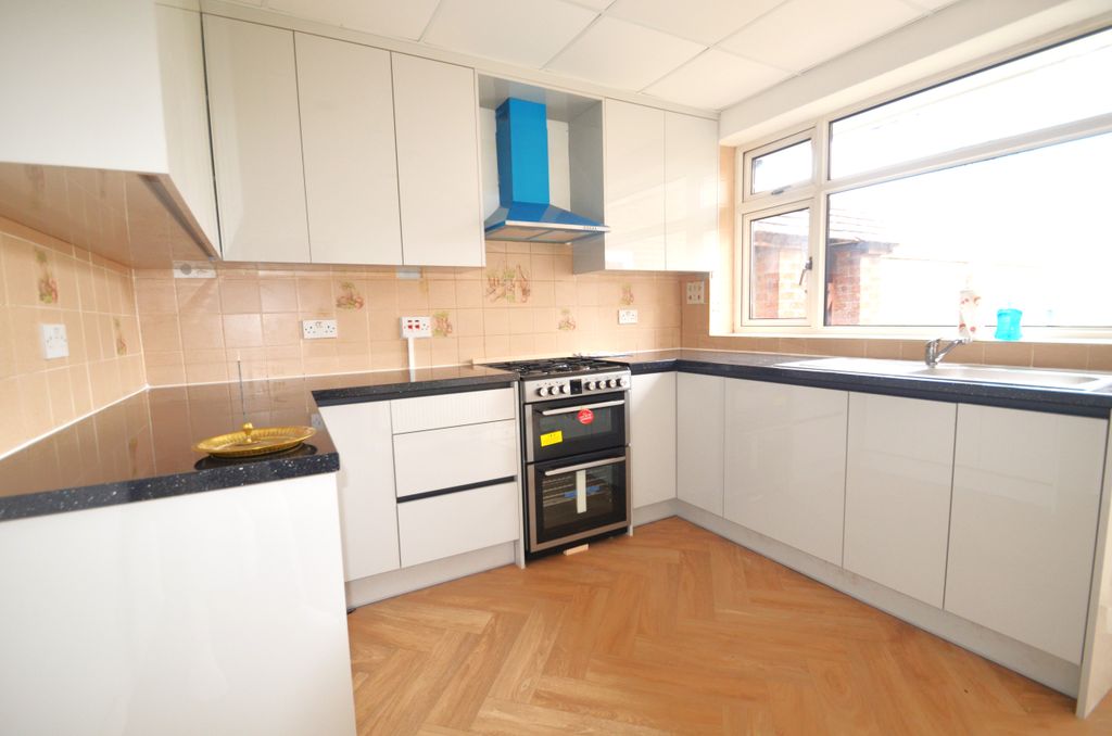 Property photo 2 of 13 Dsc_0497