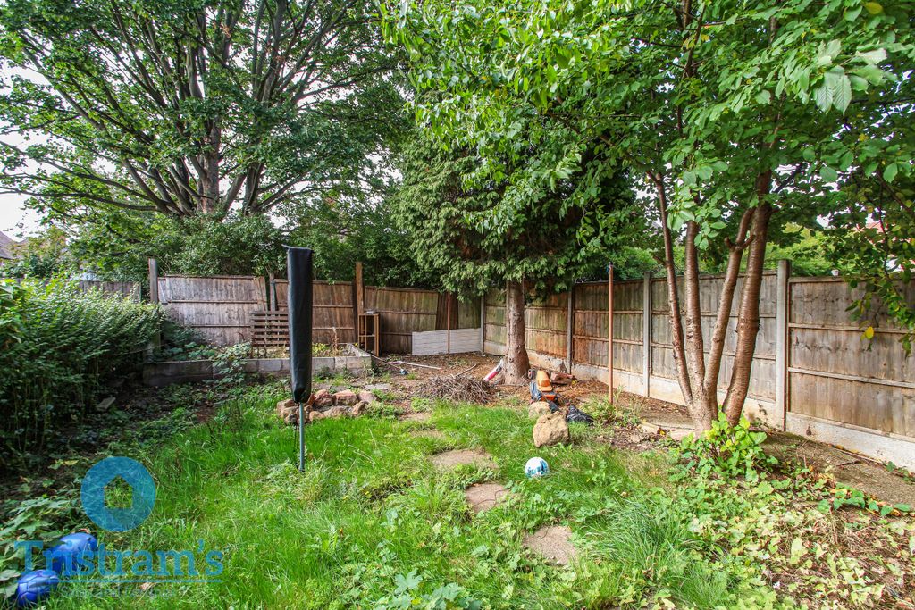 Property photo 3 of 3