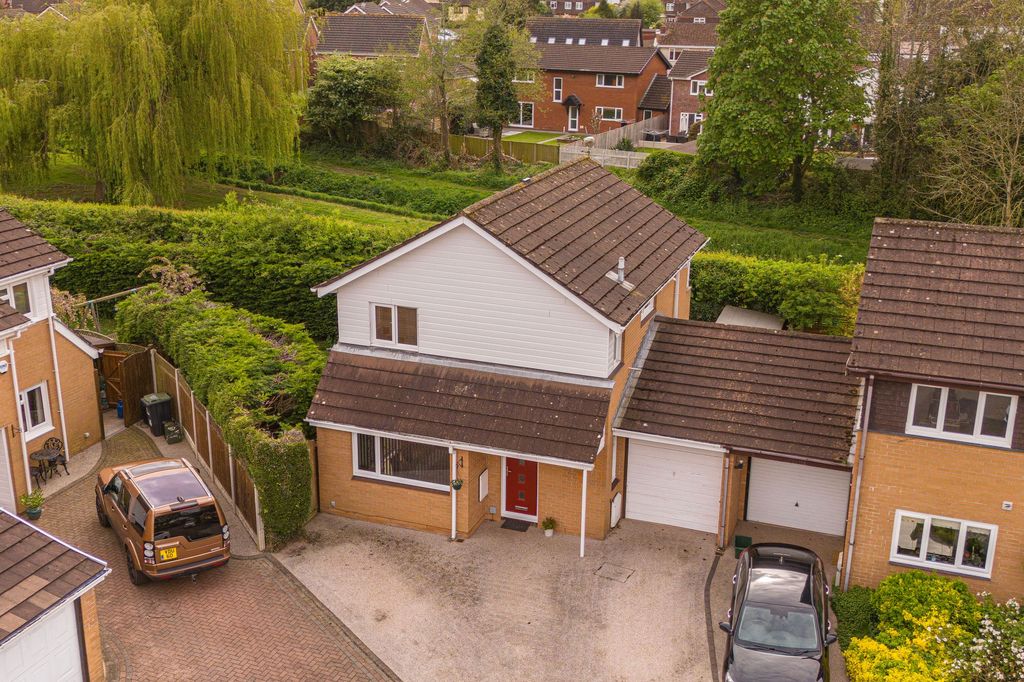 Property photo 1 of 41