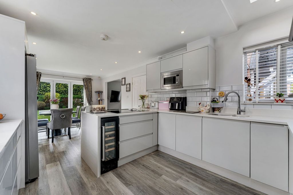Additional image 17 of 5 bed detached house for saleBell Farm Court, Macclesfield SK10