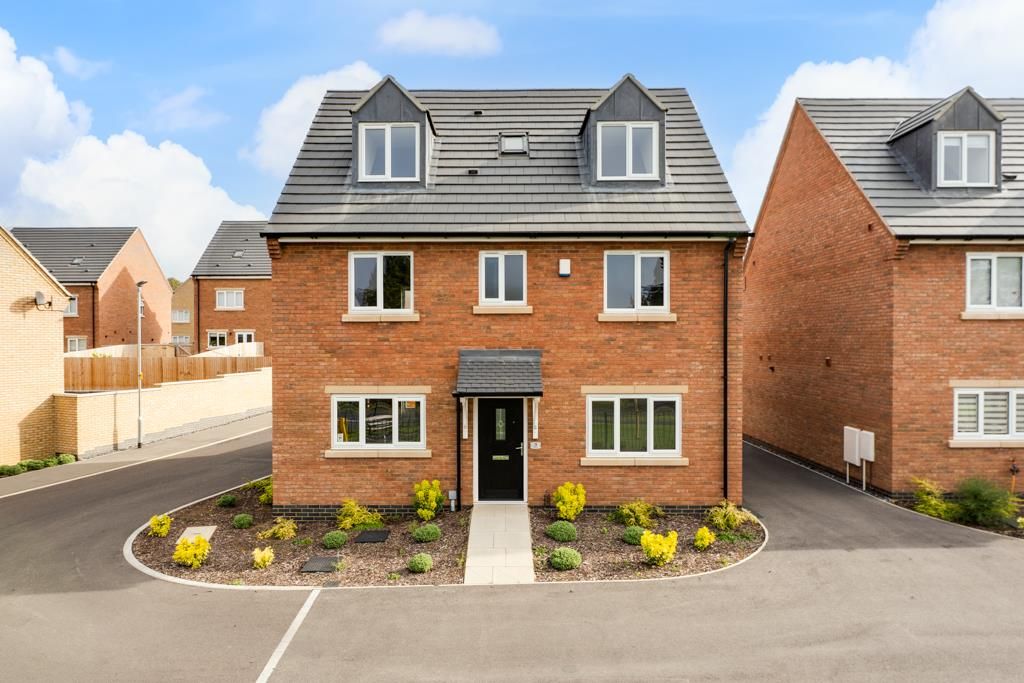 Property photo 2 of 30 3 Reed Close, Rockingham Road, Kettering-26.Jpg