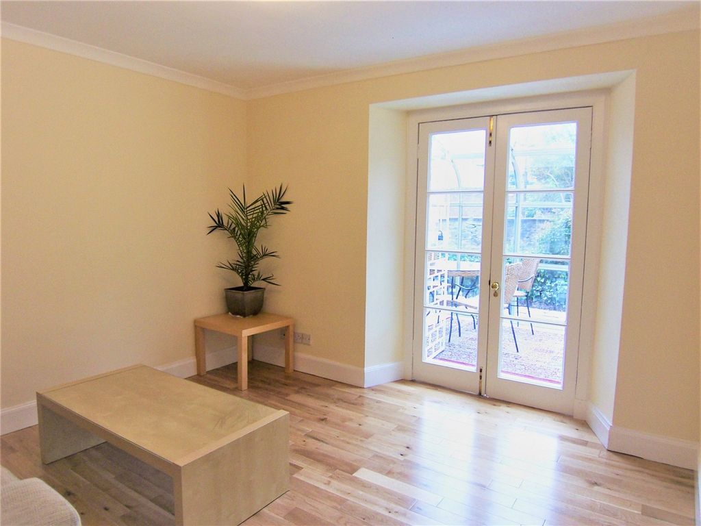 Property photo 3 of 11 Photo 3