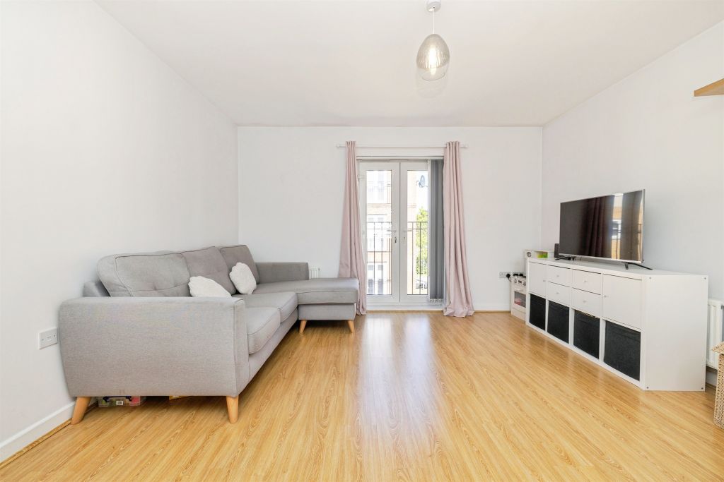Property photo 3 of 12